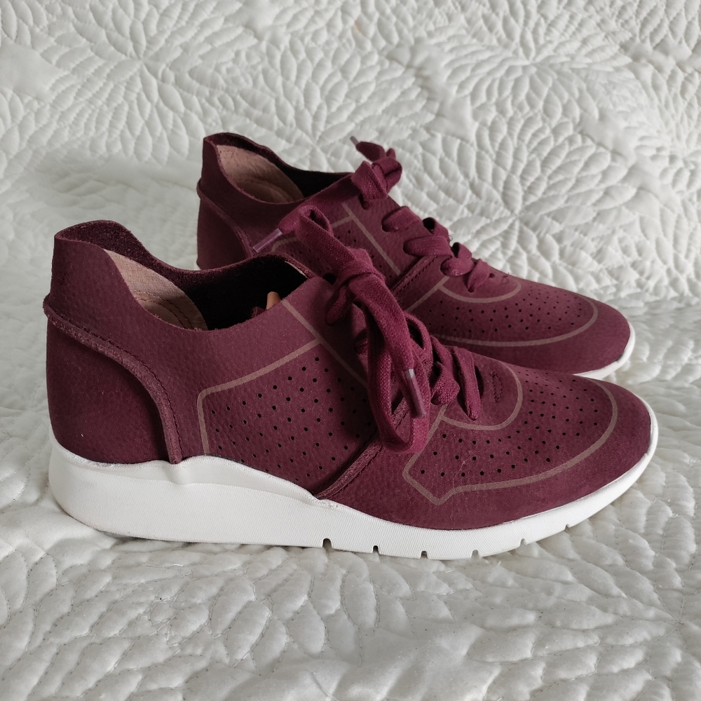 Gentle Souls Elira Lace Up Runners Women's 5.5 M